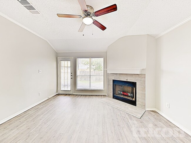 Foto del edificio - 2308 Stagecoach St