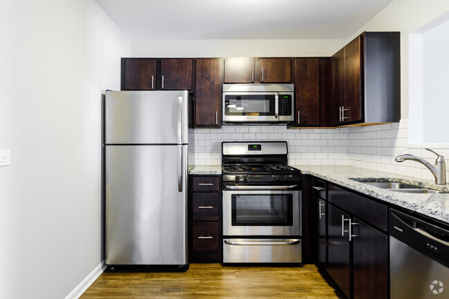 1BR, 1BA - Abedul - Huntington Apartments