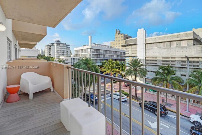 Foto del edificio - 1150 Collins Ave