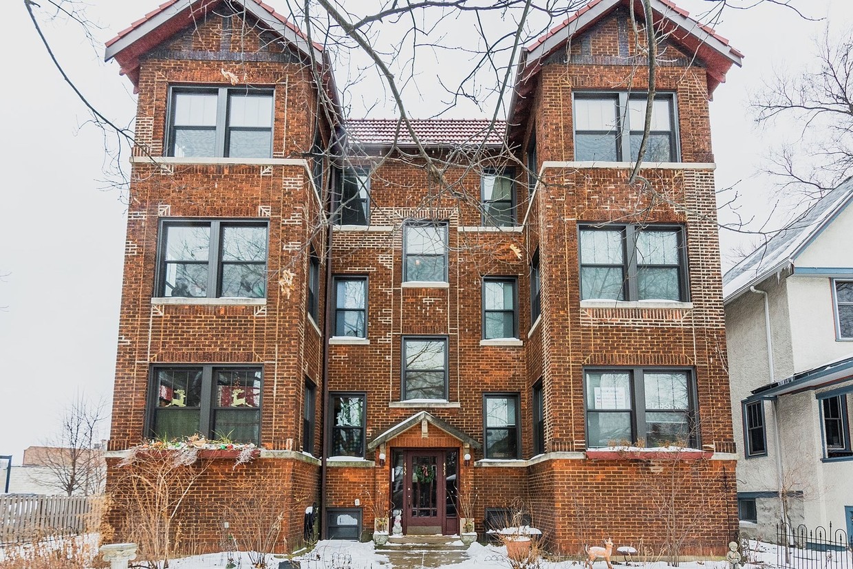 Exterior - 433-435 S Grove Ave