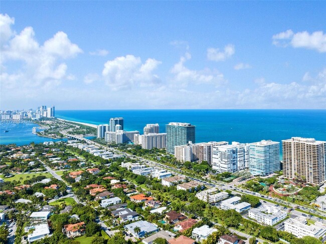 Building Photo - 10155 Collins Ave