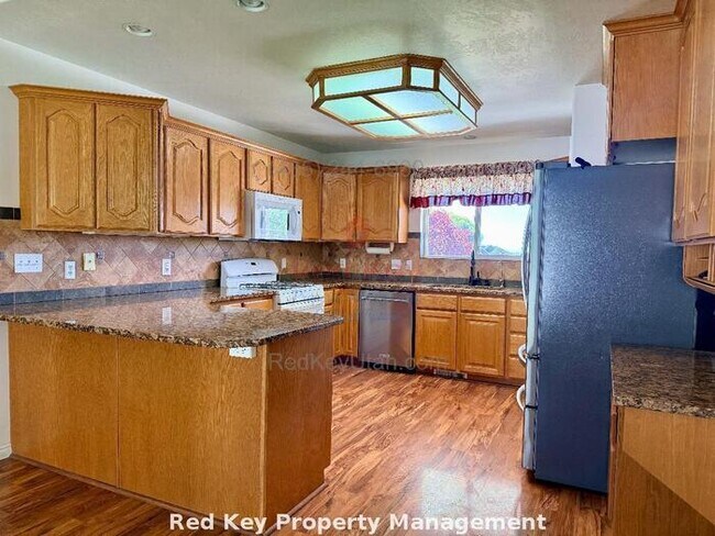 Foto del edificio - Breeze Cir Single Family Home