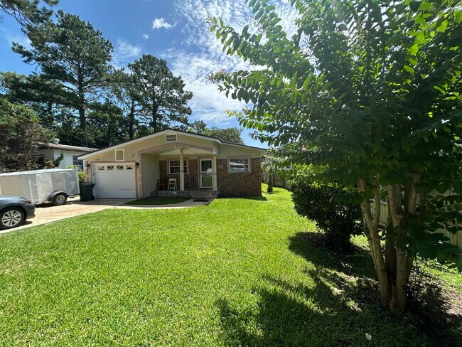 Building Photo - 1103 Calloway St