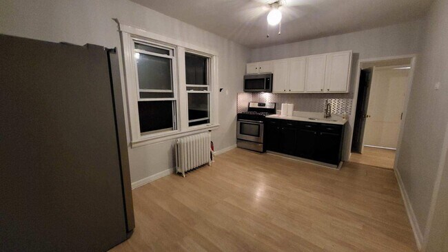Building Photo - 1117 73rd St