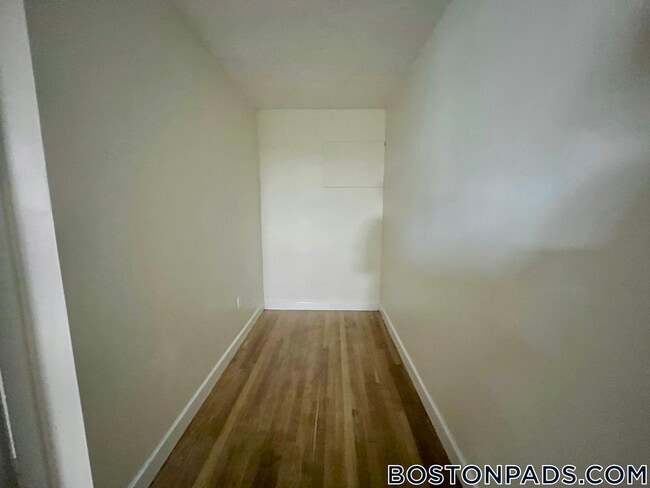 Building Photo - 20 Armington St