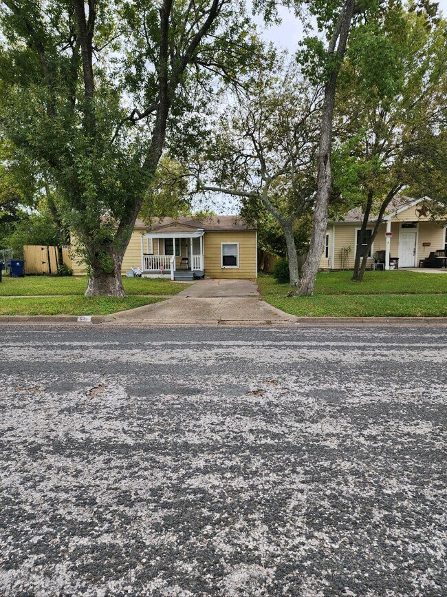 Foto del edificio - 621 17th Ave N