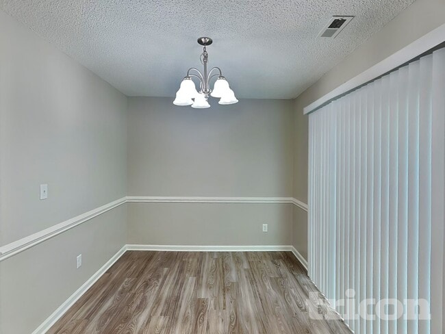 Foto del edificio - 3052 Westwinds Ct