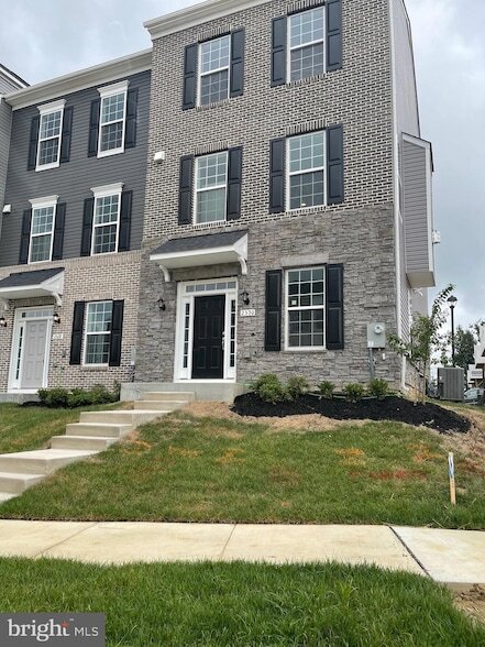 Foto del edificio - 2530 Lanham Hill Cir