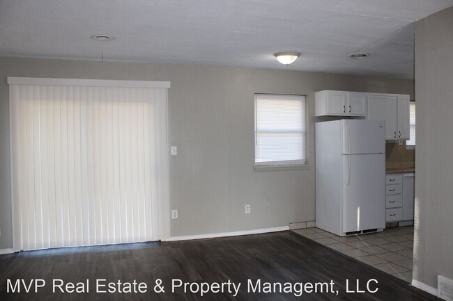 Building Photo - 3 br, 1 bath House - 901 N. Lotus