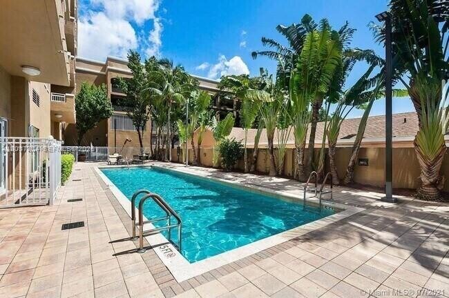 Foto del edificio - 2665 SW 37th Ave