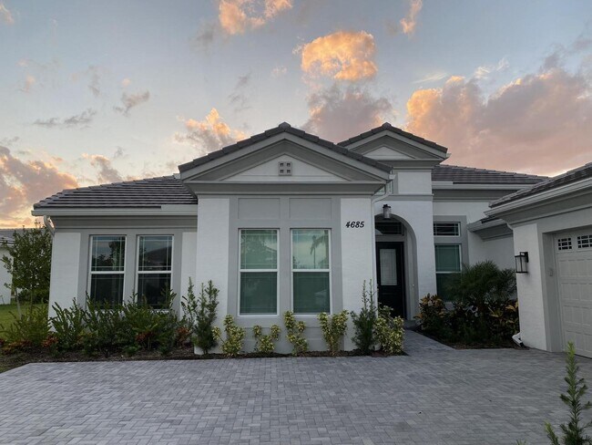 Photo - 4685 Estates Cir (Westlake, FL) House