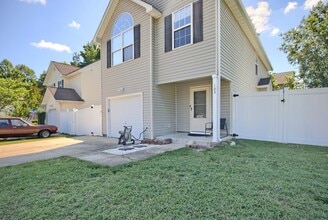 Building Photo - 103 Mosel Ct