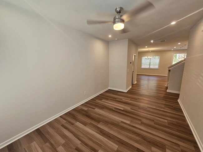 Building Photo - Brand New Townhome in North Charlotte. Min...
