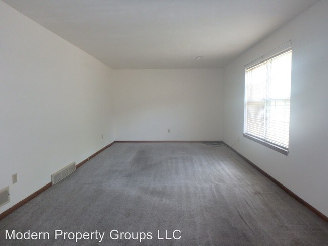 Building Photo - 1016-1018-1018 Colby Dr