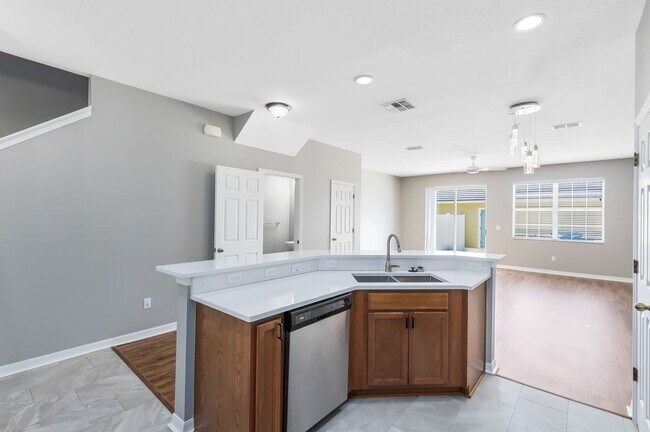 Building Photo - 7340 Yoder St
