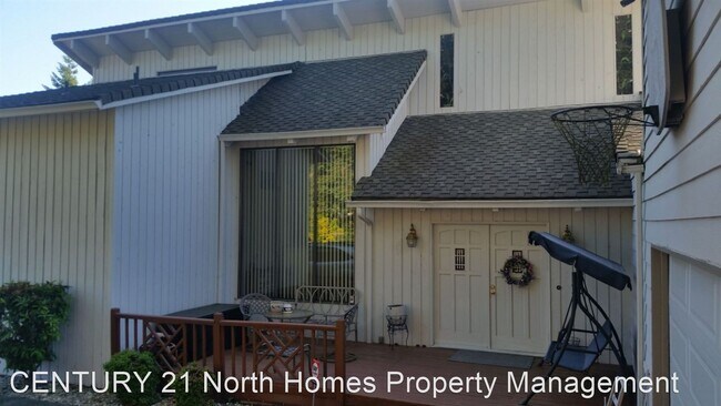 Building Photo - 3 br, 2.5 bath House - 4609 78th Pl SW