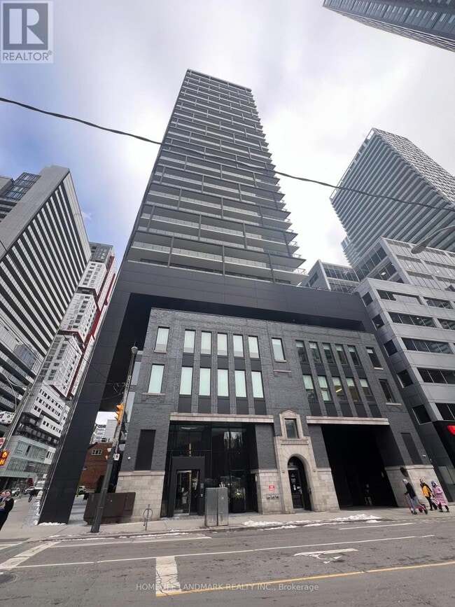 Building Photo - 125 Peter St