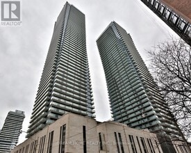 Building Photo - 65 St Mary St