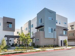 Building Photo - 312 Bridgewater Wy