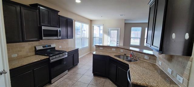 Foto del edificio - 3517 Elm Grove Dr