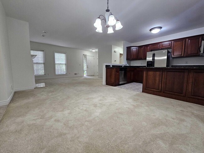 Foto del edificio - 3376 Endsleigh Ln