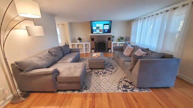 Living Room - 134 Chatham Ter