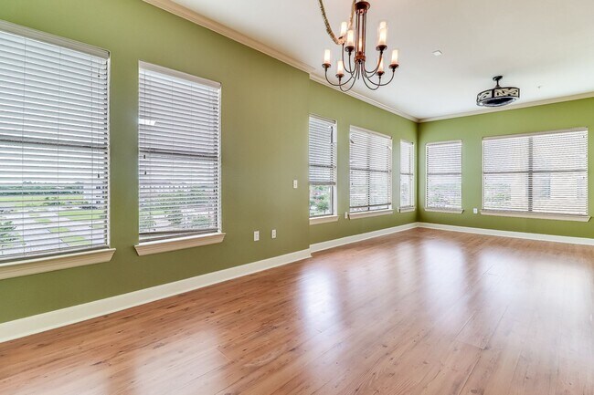 Foto del edificio - 2 bedroom Condo in River Ranch!