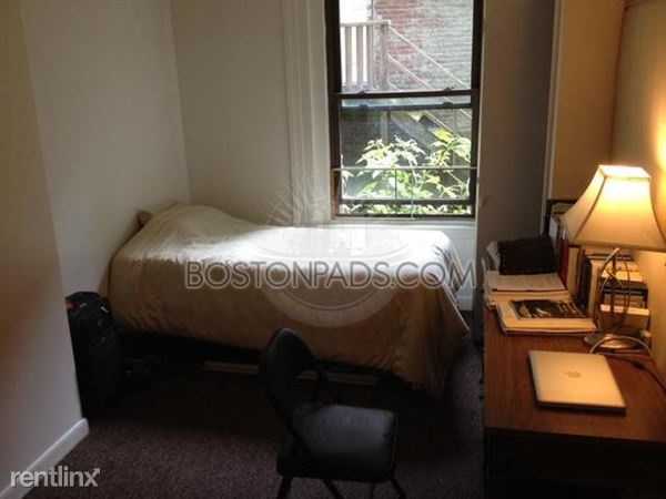 Building Photo - 404 Beacon St