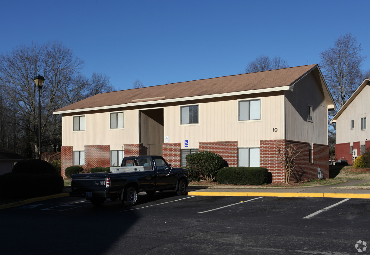 Foto del edificio - Ridgecrest Apartment Homes