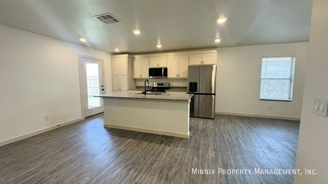 Building Photo - 8009 Date Ave