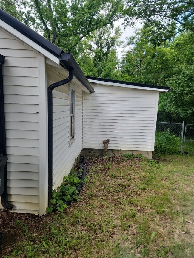 Foto del edificio - 944 N Franklin Ave