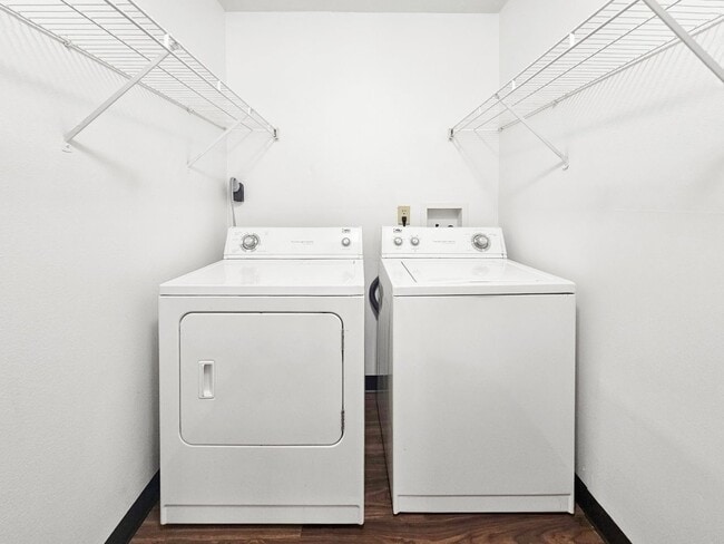 Foto del edificio - Merriman Valley Apartments & Townhomes