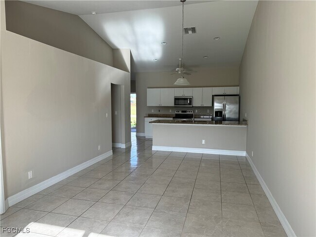 Foto del edificio - 4417 SW 8th Ct