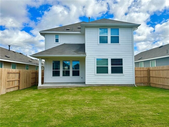 Building Photo - 195 Living Reef Dr
