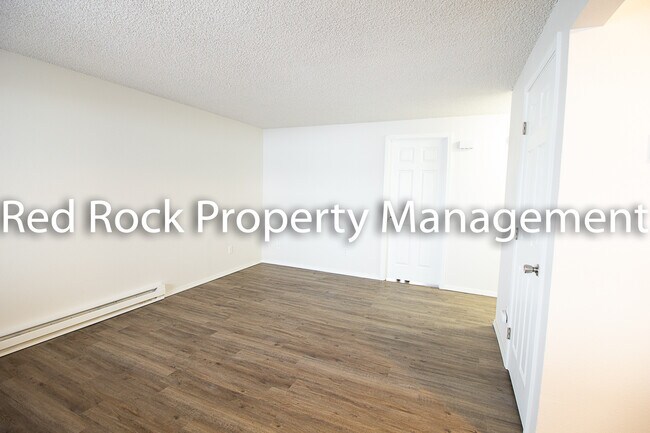 Foto del edificio - 3123 E Carlisle Ave