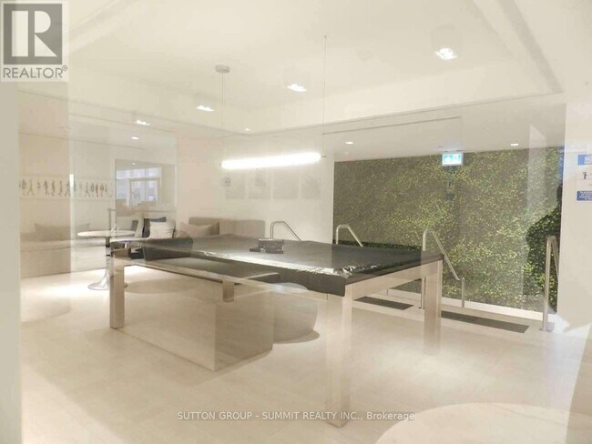 Photo du bâtiment - 2908 Hwy 7