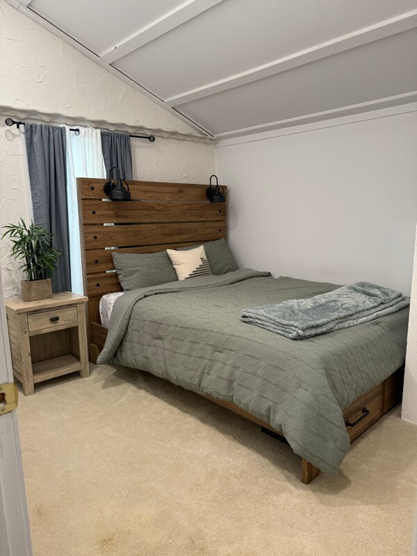 Building Photo - 704 Mystic View Rd