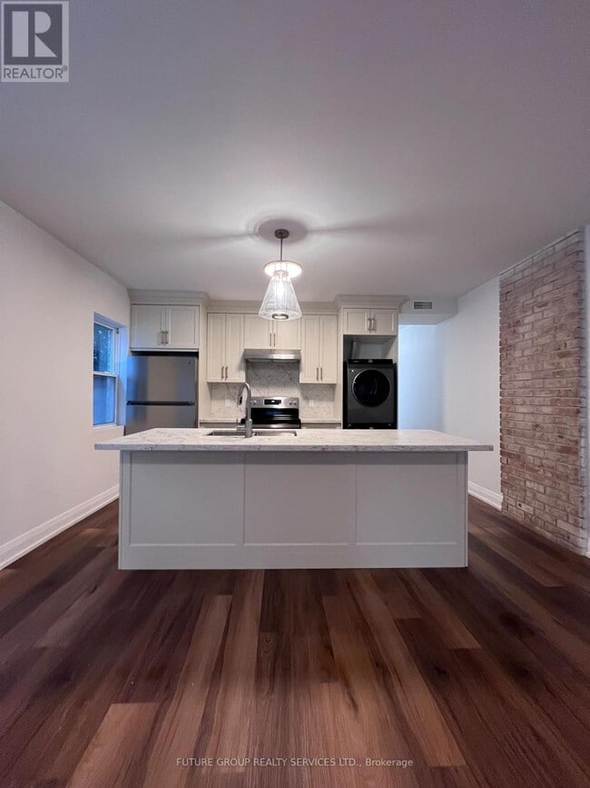 Building Photo - 4876 Simcoe St