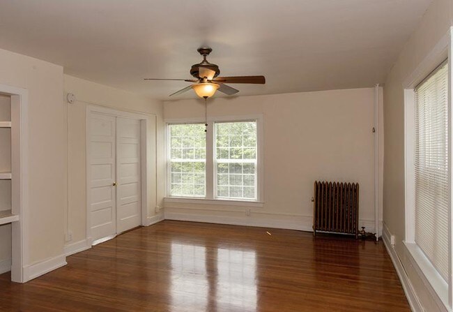 Building Photo - 2 bedroom in Denver CO 80218