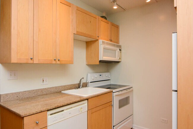 Foto del edificio - 4630 N Beacon St