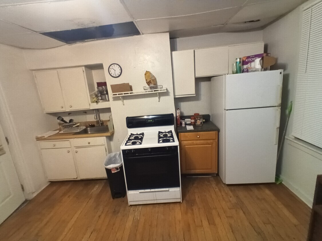 230 6th St Unit Apartment 1, Blawnox, PA 15238 Apartments in Blawnox