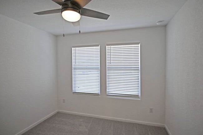 Building Photo - 3837 Low Tide