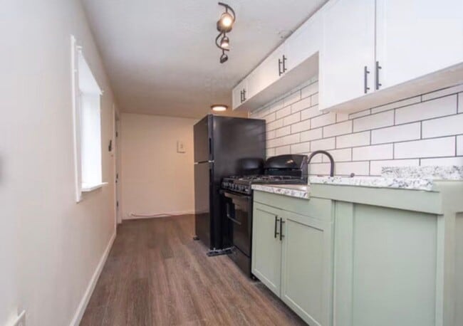 Foto del edificio - 1142 E Kentucky St