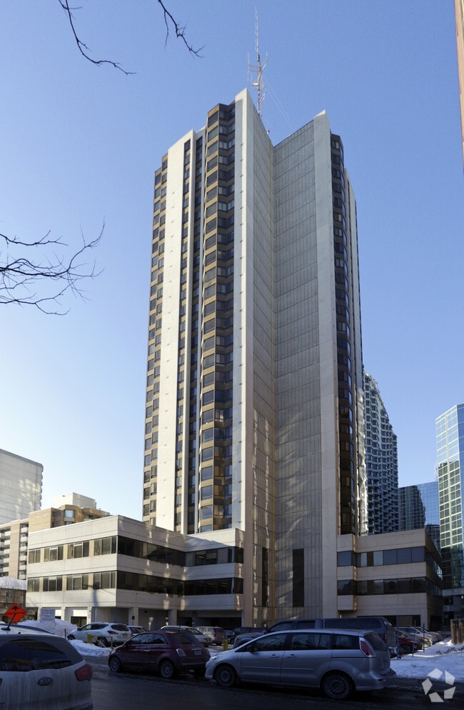 The Carlisle Apartments 221 Lyon St Ottawa, ON