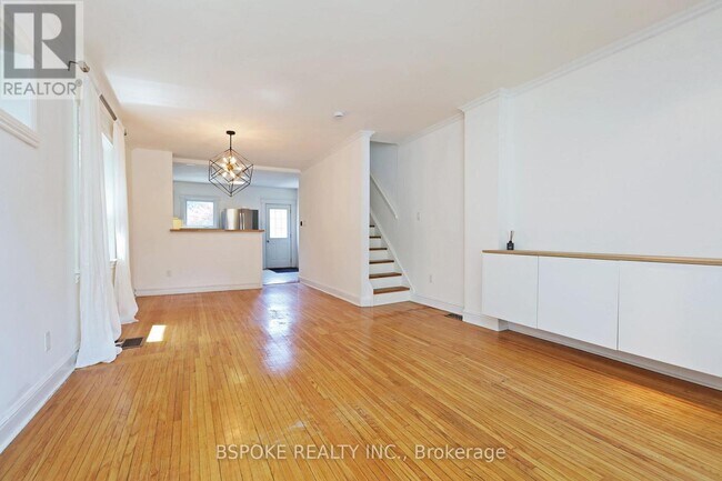 Building Photo - 21 Curzon St