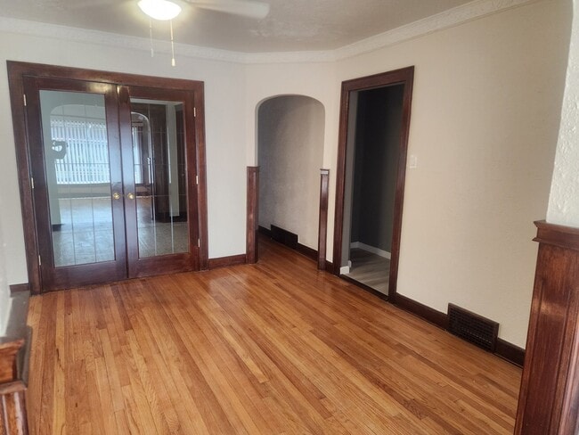 Building Photo - 17145-17147 Santa Rosa Dr