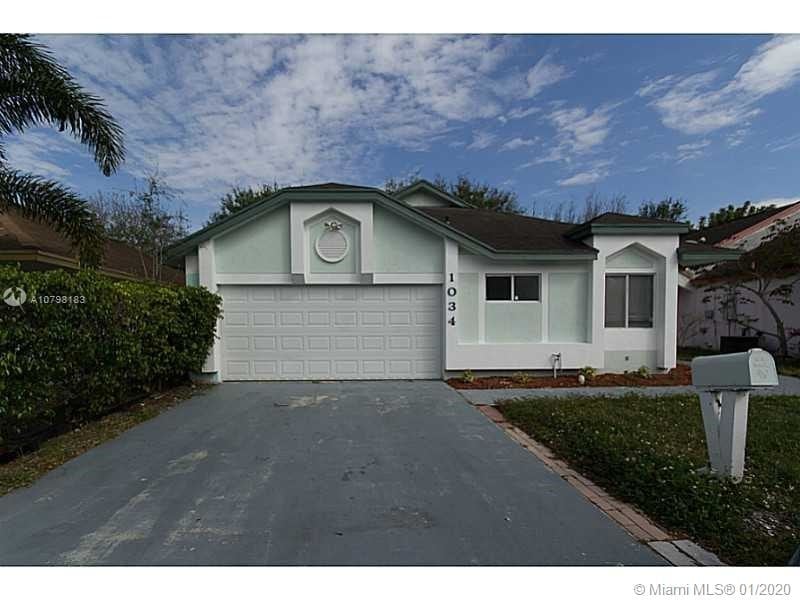 Primary Photo - 1034 W Jasmine Ln