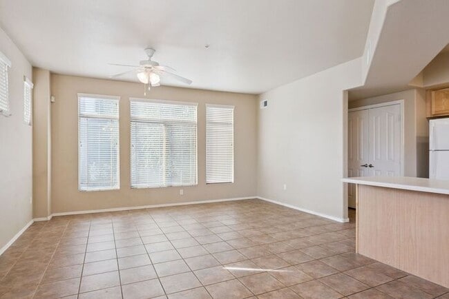 Building Photo - 2401 E Rio Salado Pkwy