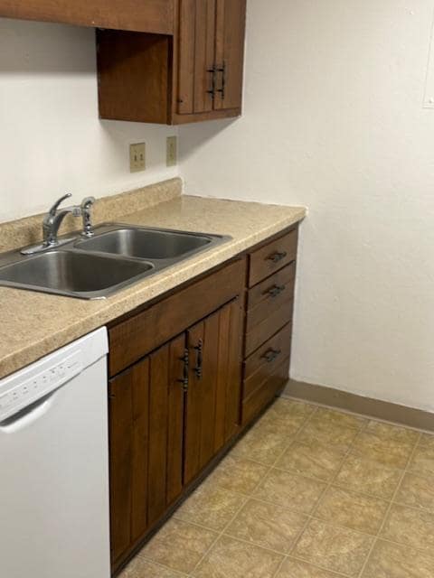 Building Photo - 108 Westwood Dr