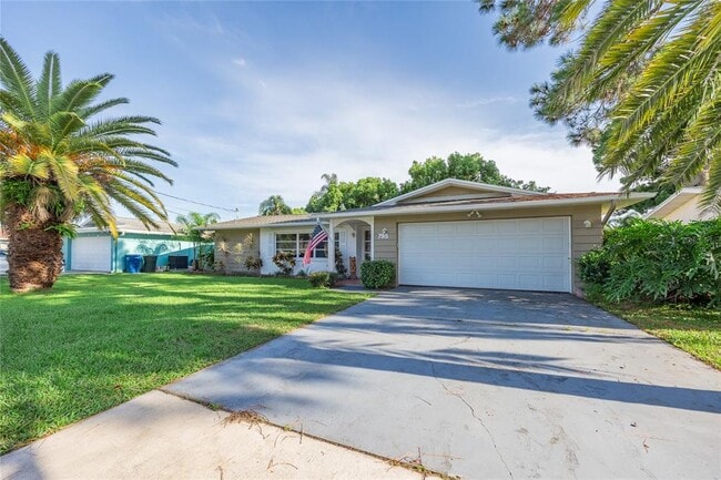 Building Photo - 795 San Salvador Dr